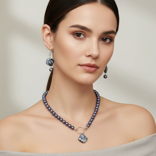 My stylish grey necklace set