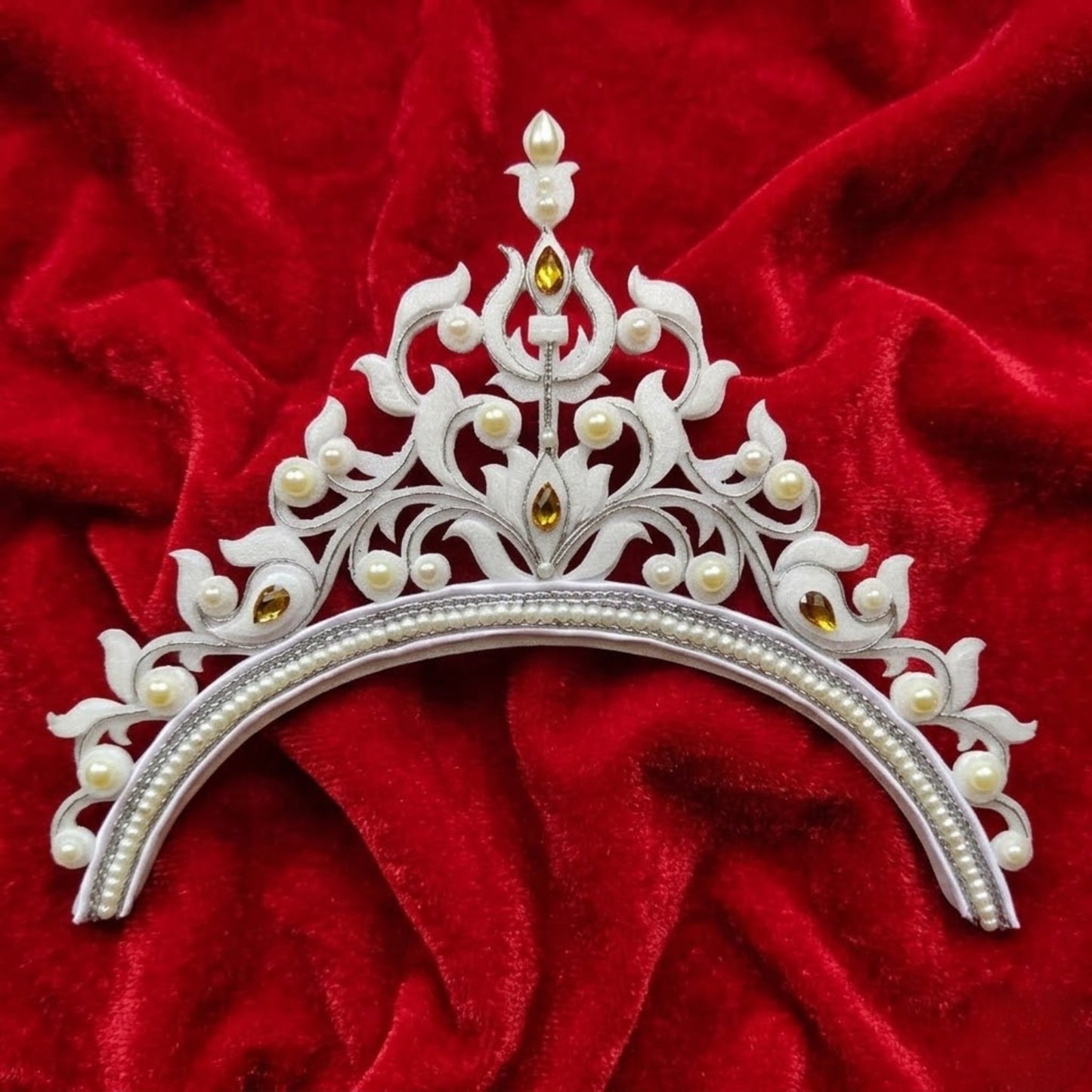 Shonar Rajkonna Bodhu Mukut