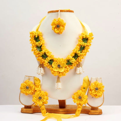 Annapurna Floral Haldi Bridal Set – Gaye Holud Jewellery