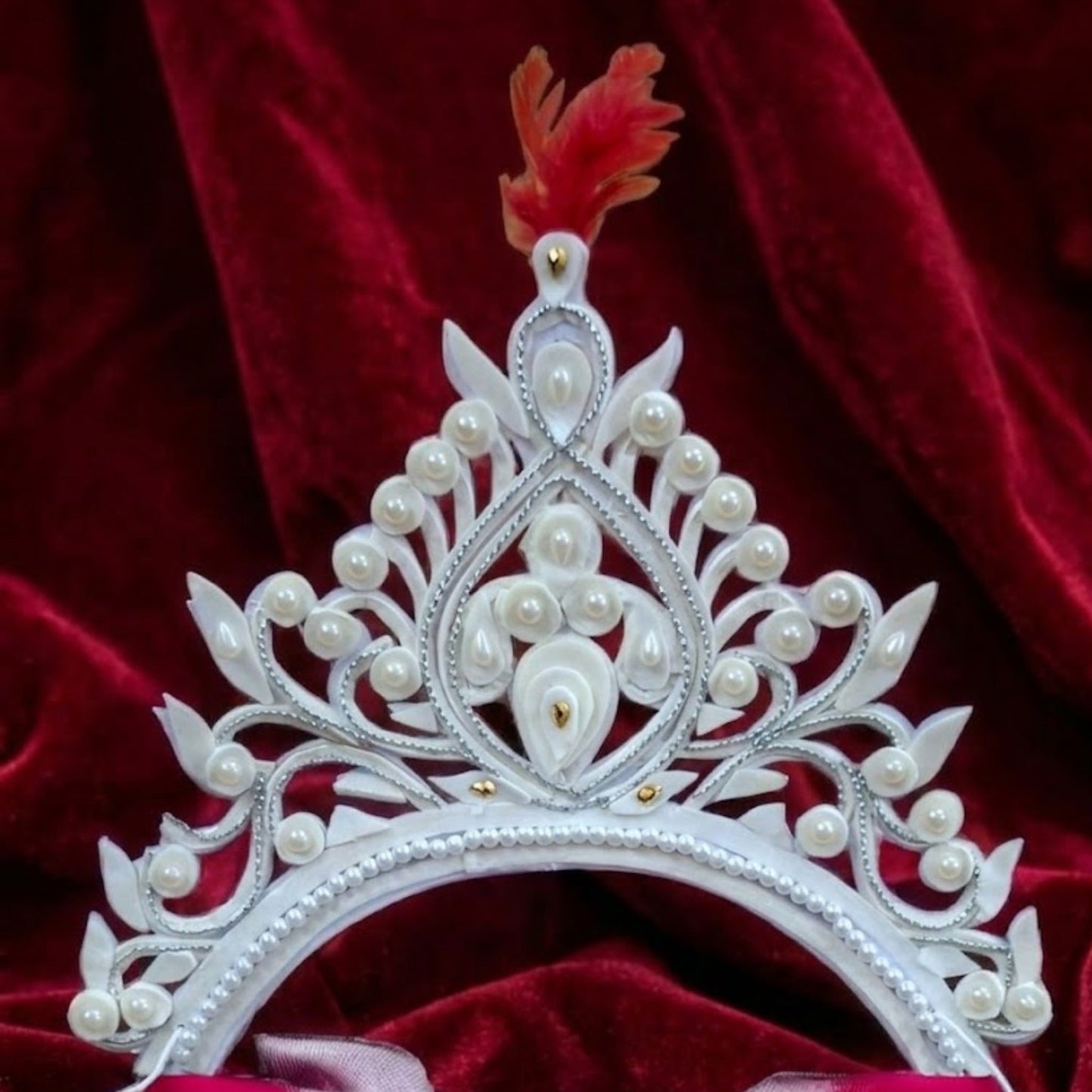 Pure Sola Mukut Bengali Bride